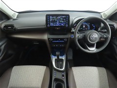 ヤリスクロスHV 1.5Z