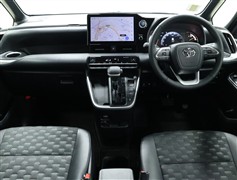 ヴォクシー 2.0S-Z 7ニンノリ