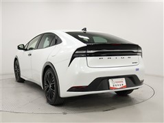 プリウスPHEV Gナイトシェード