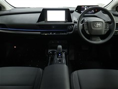 プリウスPHEV Gナイトシェード