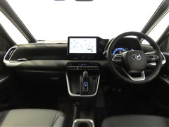 ノアHV 1.8S-Z 7ニンノリ