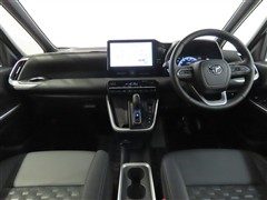 ヴォクシーHV 1.8S-Z 7ニン