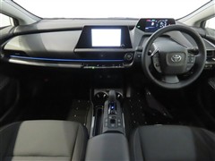 プリウスPHEV G ナイトシェード