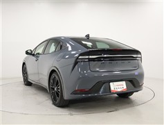 プリウスPHEV Gナイトシェード