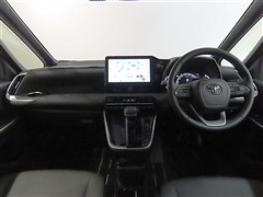 ヴォクシー 2.0S-Z 7ニンノリ