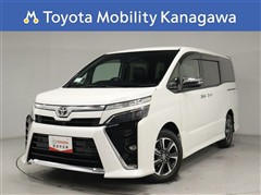トヨタ　ヴォクシー 2.0ZSキラメキ3