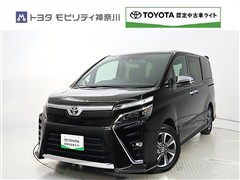 トヨタ ヴォクシー ZSキラメキ3 7ニンノリ