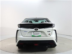 プリウスPHV 1.8GRスポーツ