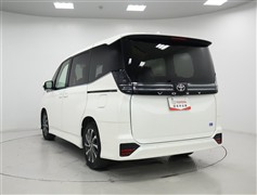 ヴォクシー 2.0S-Z 7ニンノリ