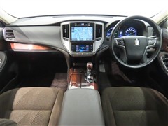 クラウンHV 2.5ロイヤル