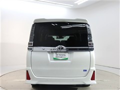 ヴォクシー ZSキラメキ3 7ニンノリ
