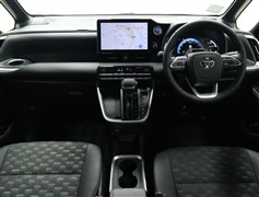 ヴォクシー HV 1.8S-Z