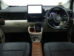 シエンタHV 1.5Z 7ニンノリ4WD