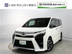 ヴォクシー ZSキラメキ3 7ニンノリ
