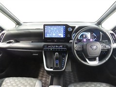 ヴォクシーHV 1.8S-Z 7ニン