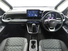 ヴォクシーHV 1.8S-Z 7ニン