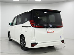 ノア HV 1.8S-Z 7ニンノリ