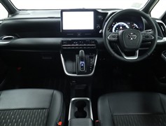 ノア HV 1.8S-Z 7ニンノリ