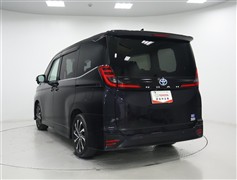 ノア HV 1.8S-Z 7ニンノリ