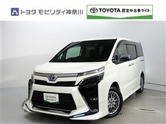 トヨタ ヴォクシーHV ZSキラメキ3 7ニン