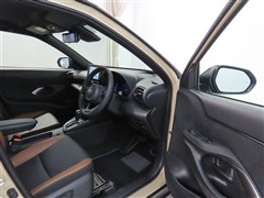 ヤリスクロスHV Z アドベンチャー