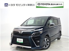 ヴォクシー ZSキラメキ3 8ニンノリ