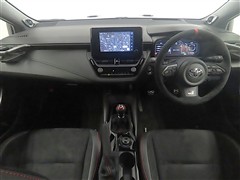 GRカローラ 1.6RZ