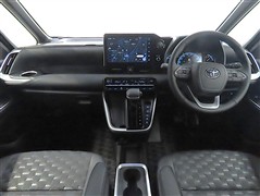 ヴォクシーHV 1.8S-Z 7ニン