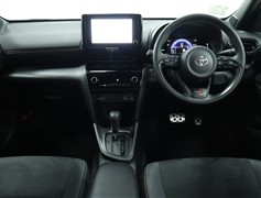 ヤリスクロスHV 1.5GRスポーツ
