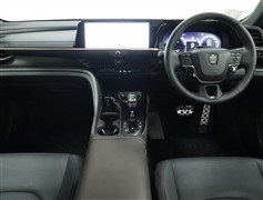 クラウンスポーツPHEV RS70th