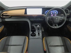 クラウンクロスオーバー2.5RSアド