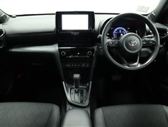 ヤリスクロスHV Zウルバーノ4WD