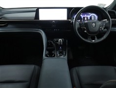 クラウン エステート PHV 2.5RS