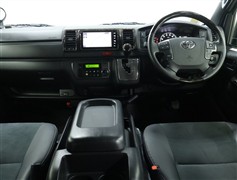 ハイエースV S-GL ダークP2