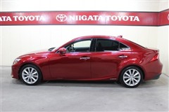 IS300h バージョンL