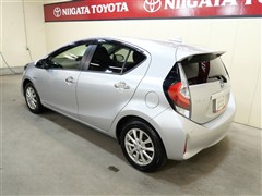 アクア S スタイルブラック