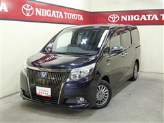 トヨタ エスクァイアHV Gi ブラックテーラ
