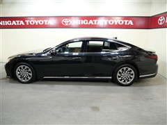 LS500h バージョンL