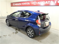 アクア S スタイルブラック