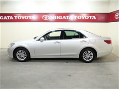 クラウン ロイヤルサルーン