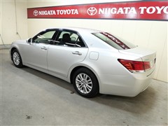 クラウン ロイヤルサルーン