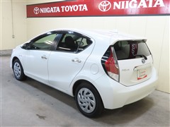 アクア S スタイルブラック