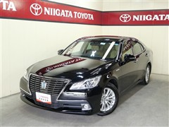 トヨタ クラウンロイヤル HV ロイヤルサルーン