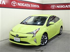 プリウス A ツーリングセレクション