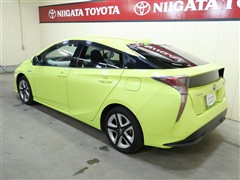 プリウス A ツーリングセレクション