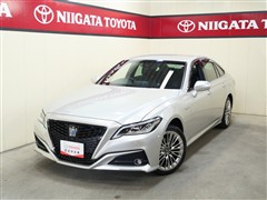 トヨタ クラウンHV G Four