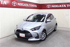トヨタ ヤリス ハイブリッドX