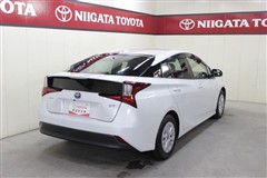 プリウス S セーフティプラス2