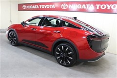 クラウン クロスオーバーRSアドバ