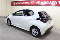 ヤリス ハイブリッド G